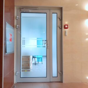 Остекленная противопожарная дверь (со стеклом) / серия FRM7376