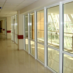 Противопожарная перегородка с остеклением более 25% / серия FRM5427